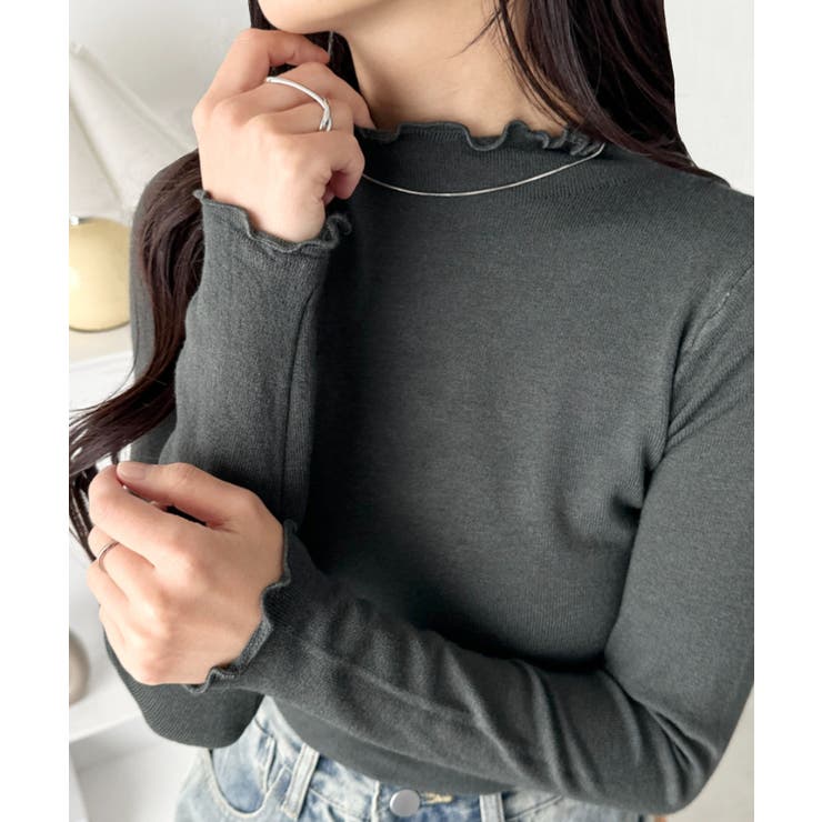 チャコールグレー | メロウフリル長袖トップス | Outfitter lab