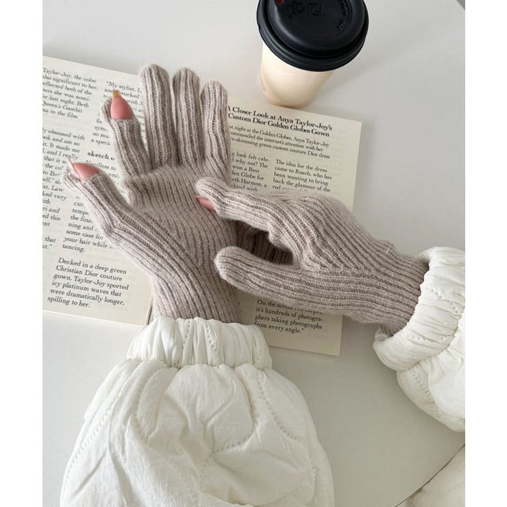 ベージュ | 【スマホ対応】リブニットホールタッチグローブ手袋 | Outfitter lab