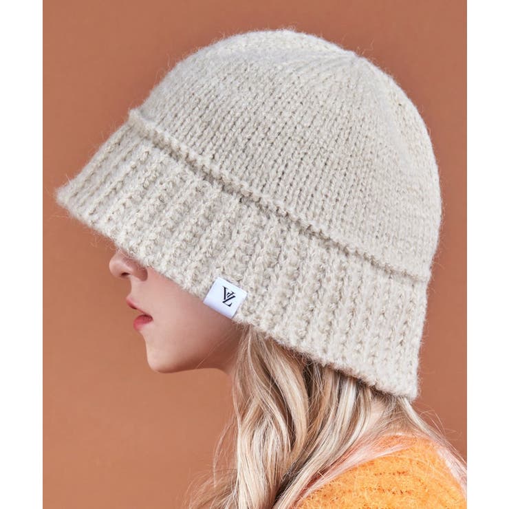 ベージュ | VARZAR Monogram Label | Outfitter lab