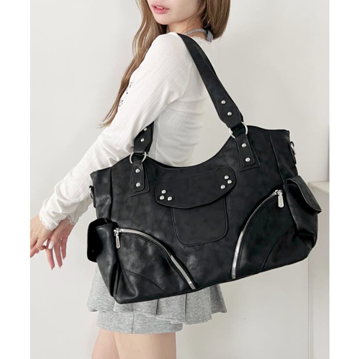 ブラック | サイドポケットスタッズショルダーバッグ | Outfitter lab