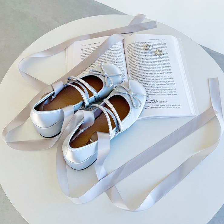 アイボリー リボン付きバレエシューズ 低ヒール アイボリー