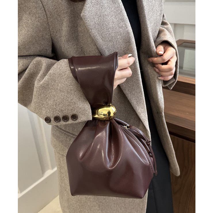ブラウン | ワンポイントパーツ ワンハンドルサイドファスナーハンドバッグ オケージョンバッグ | Outfitter lab
