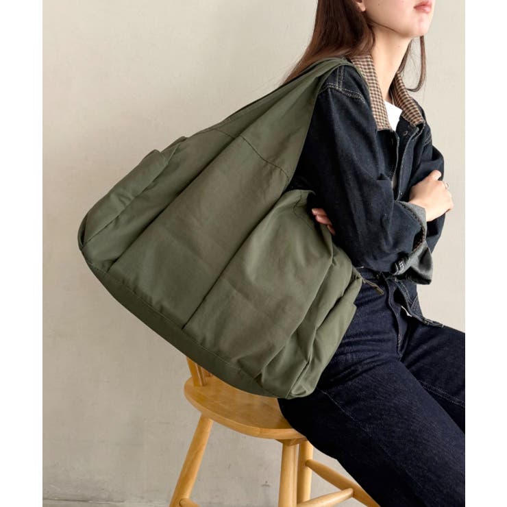 カーキ | 6ポケット付き 仕切り付き軽量ナイロントートバッグ | Outfitter lab