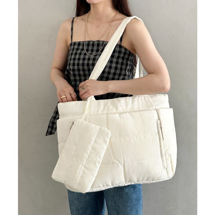 オフホワイト | 【マザーズバッグ】13ポケット A4収納可 ポケット多数 | Outfitter lab