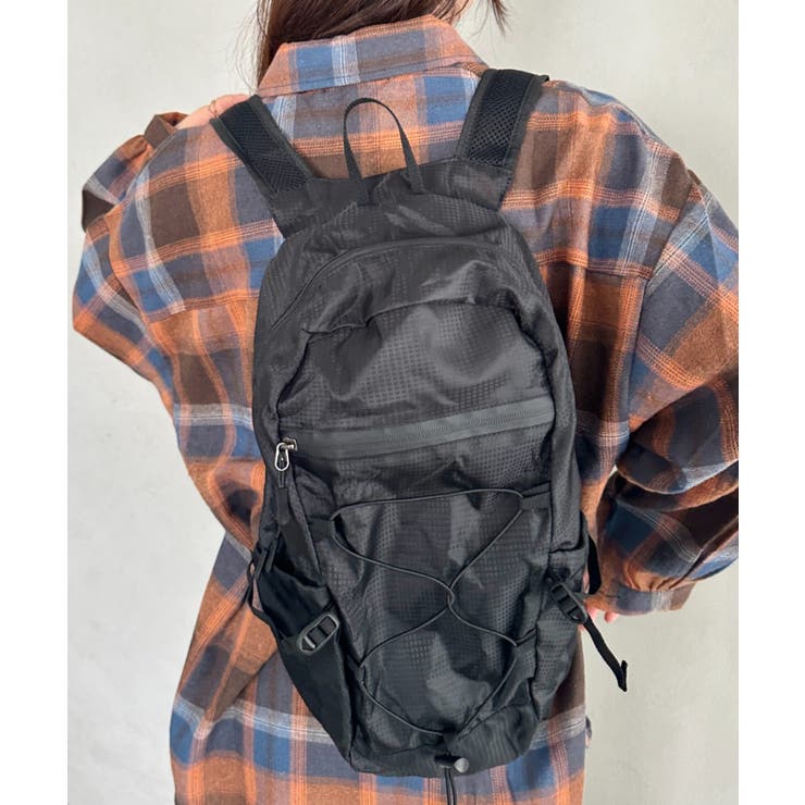 ブラック | コンパクトポーチ収納可ナイロン軽量バックパックリュック | Outfitter lab
