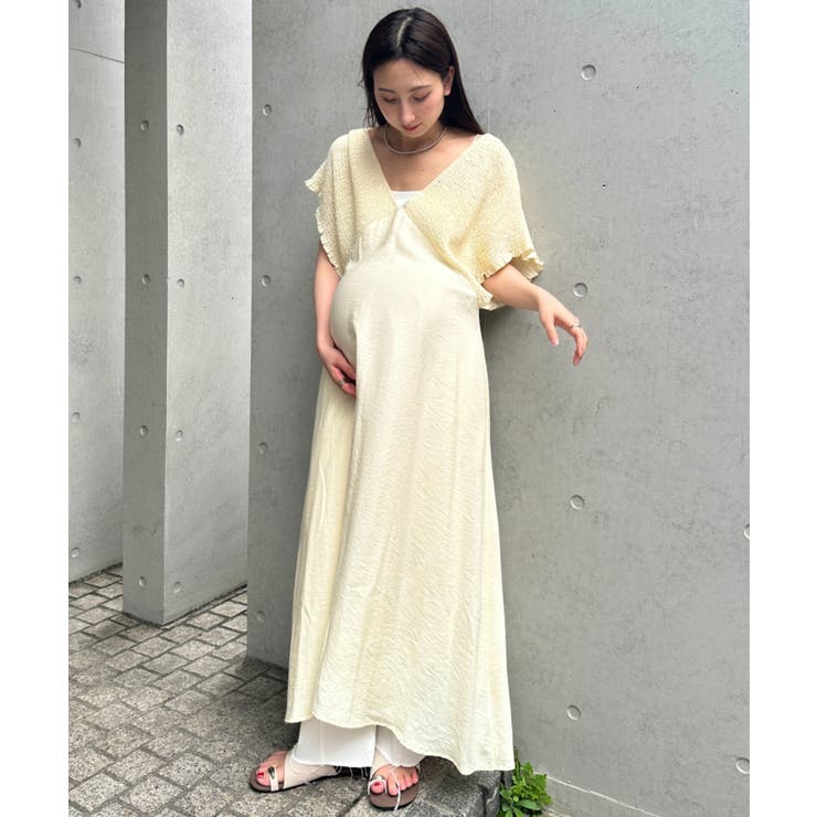 アイボリー | Vネックシャーリングロングワンピース Vネックデザインマタニティワンピース Vネ… | Outfitter lab