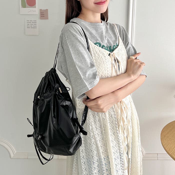 メタリックドロストギャザーナップサック[品番：OUTW0000104