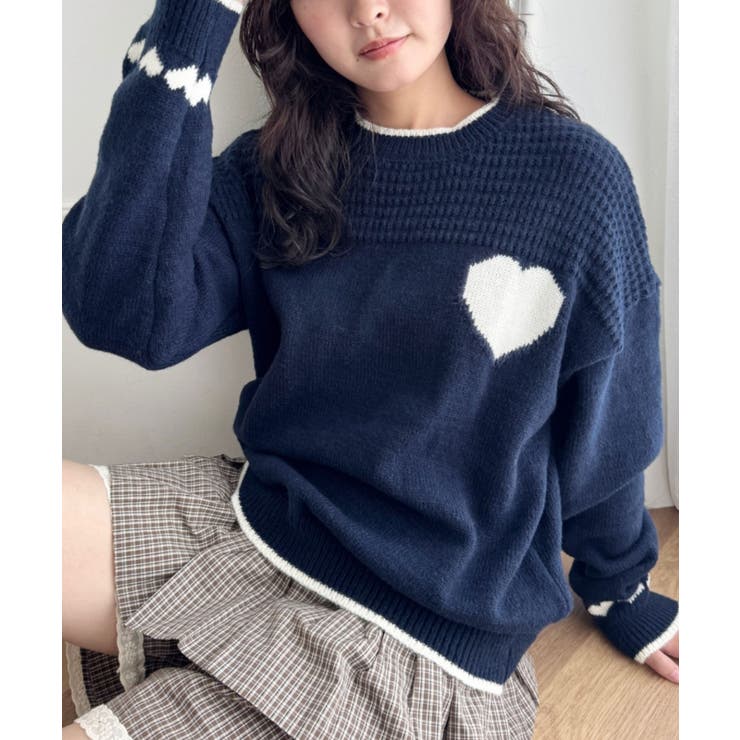 ネイビー | ポイントハートニットトップス | Outfitter lab