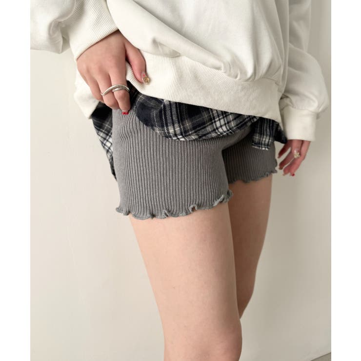グレー | フリルリブニットショートパンツ | Outfitter lab