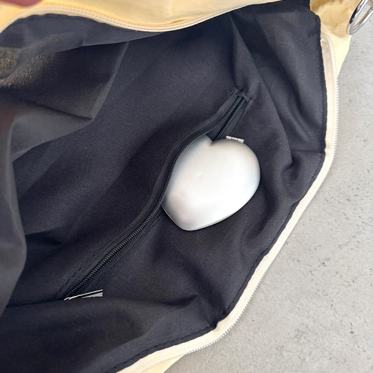 リボンモチーフソフトナイロンショルダーバッグ | Outfitter lab | 詳細画像26 