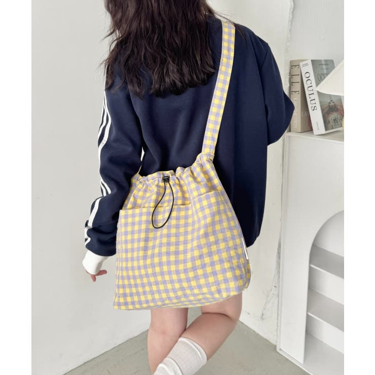 イエロー | チェックスクエア巾着ショルダーバッグ | Outfitter lab