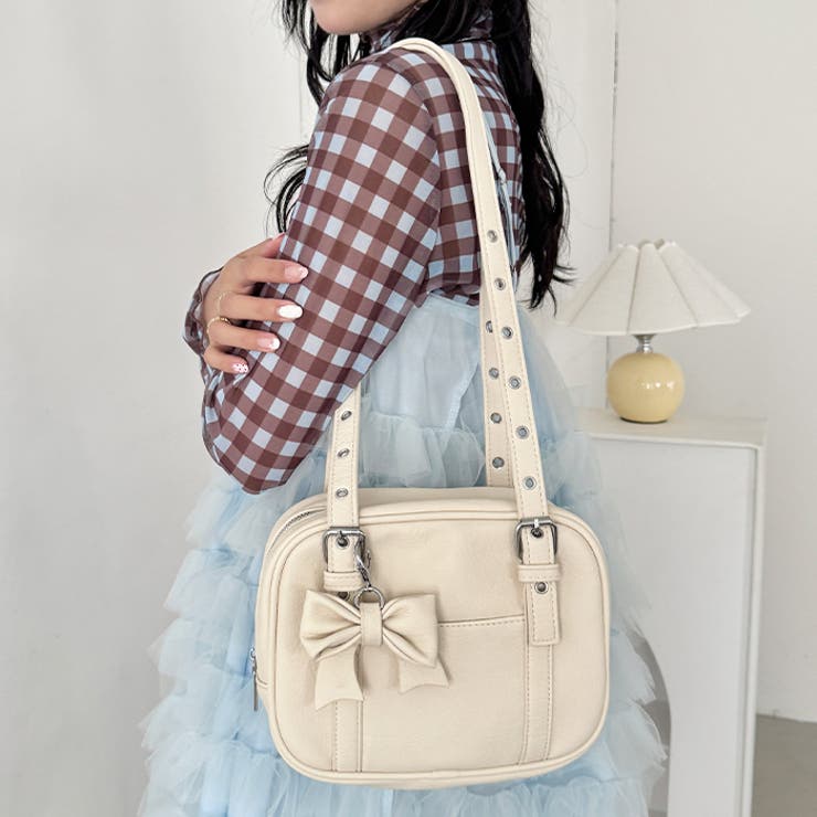 リボンチャームスクエアボストンバッグ | Outfitter lab | 詳細画像5 