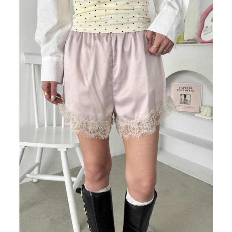 グレイッシュベージュ | サテンレースショートパンツ | Outfitter lab