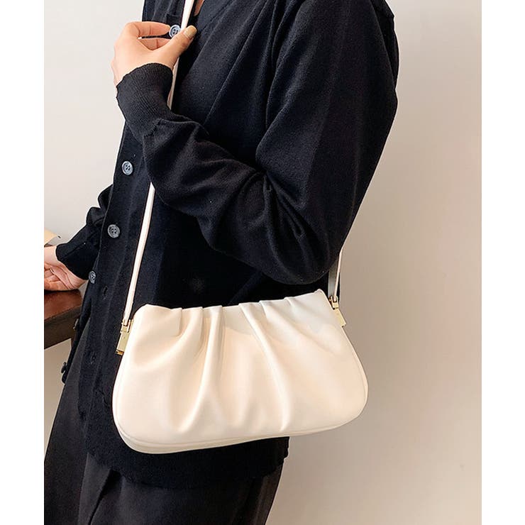 アイボリー | 2WAYタックデザインPUショルダーバッグ | Outfitter lab