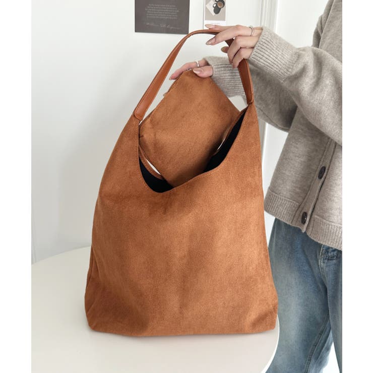 キャメル | ポーチ付き スウェード風ワンハンドルバッグ | Outfitter lab