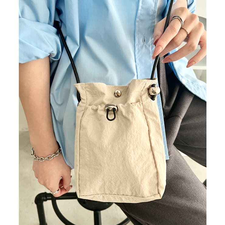 グレー | アジャスターサコッシュ ミニショルダーバッグ | Outfitter lab