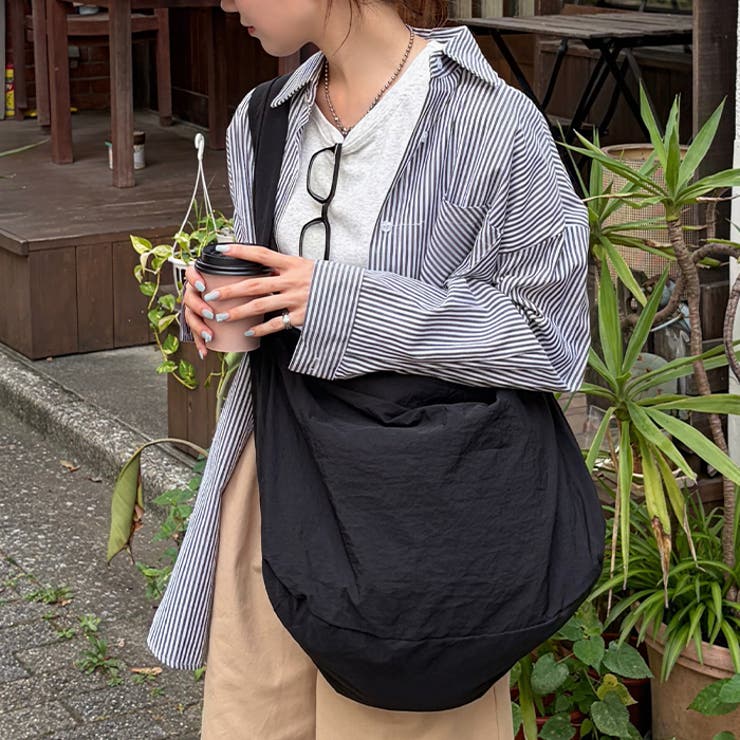 【A4収納可】大容量ムーンショルダーバッグ | Outfitter lab | 詳細画像7 