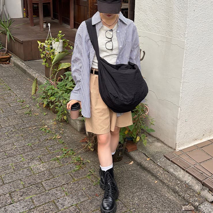 【A4収納可】大容量ムーンショルダーバッグ | Outfitter lab | 詳細画像9 