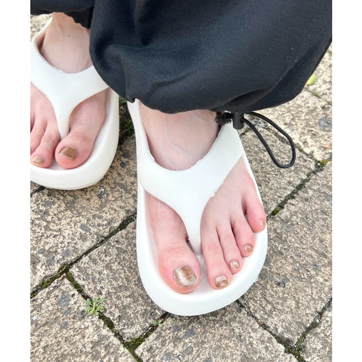 オフホワイト | 軽量 クッションソールビーチサンダル トングサンダル | Outfitter lab