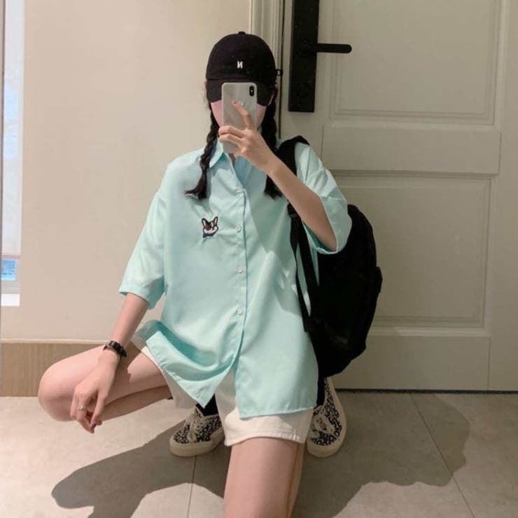ドッグアップリケ シャツ 韓国ファッション 品番 Amvw Belle Cie ベルシー のレディースファッション 通販 Shoplist ショップリスト