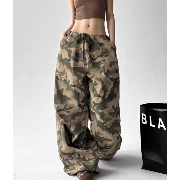 カーキ | ワイドパンツ ルーズ 迷彩 | Belle Cie