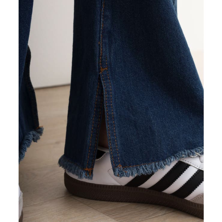 裾スリット コットンデニムフレアパンツ | atONE | 詳細画像28 