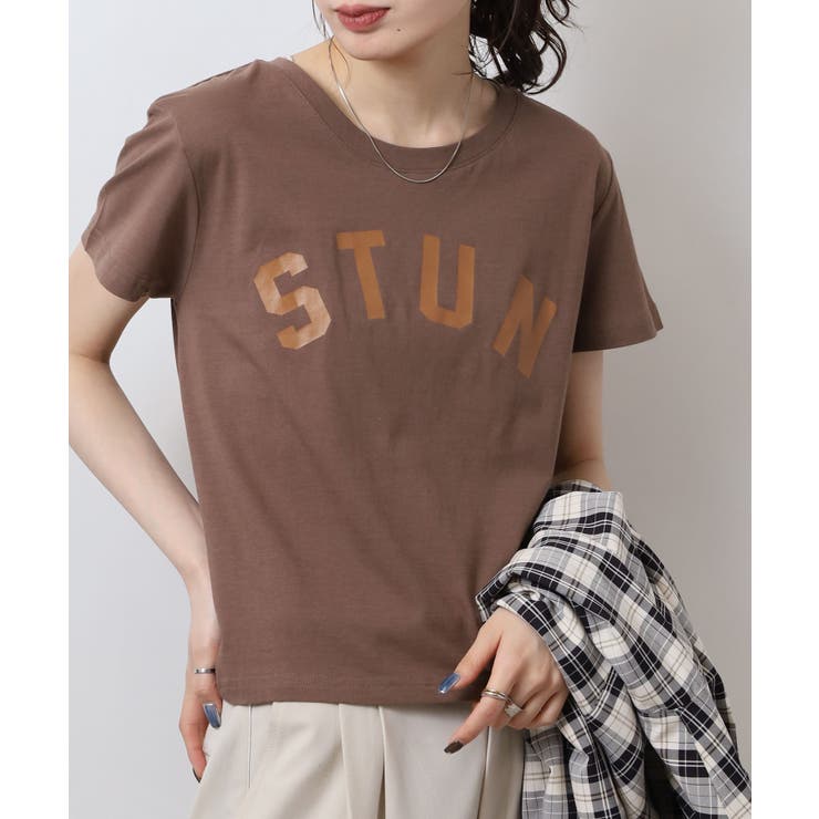 オーバーサイズシルエットショート丈ロゴプリントTシャツ | atONE | 詳細画像22 