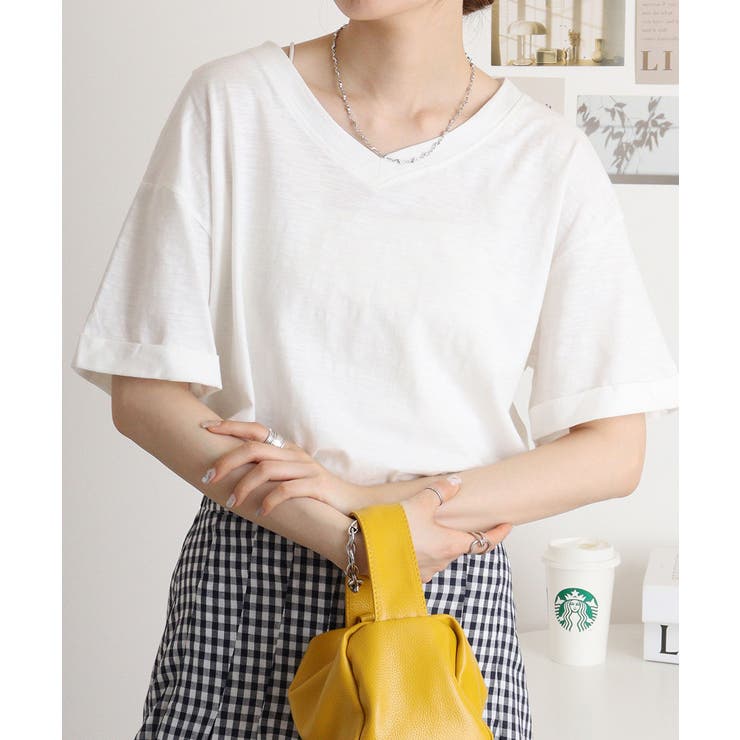 オフホワイト | オーバーサイズVネックTee | atONE