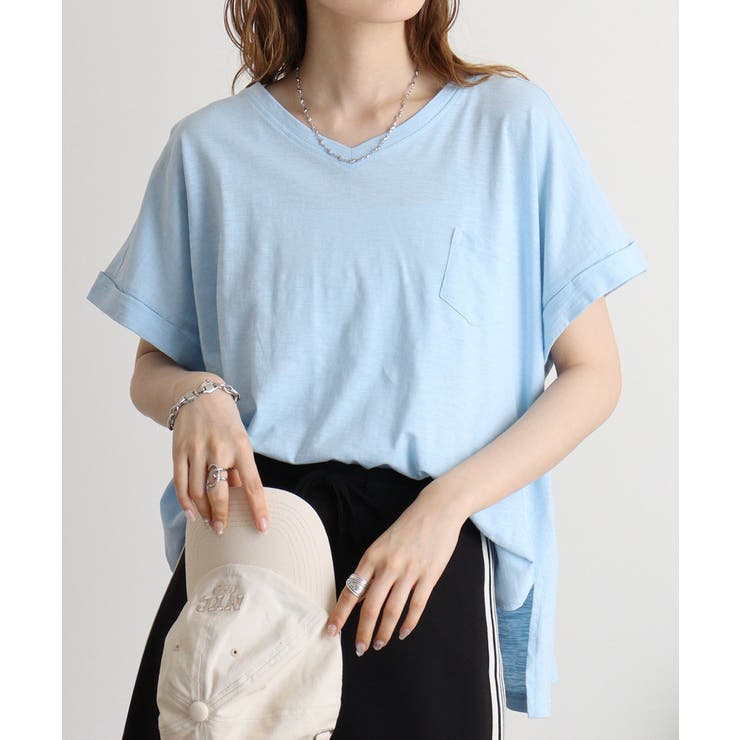 パステルブルー | オーバーサイズポケット付きVネックTee | atONE