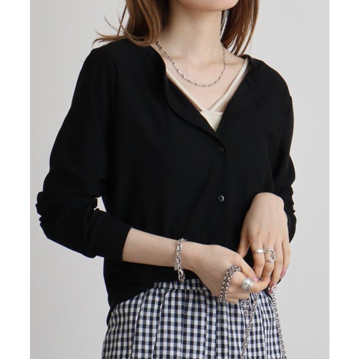 BLACK | 梨地カットクルーネックカーデ | atONE