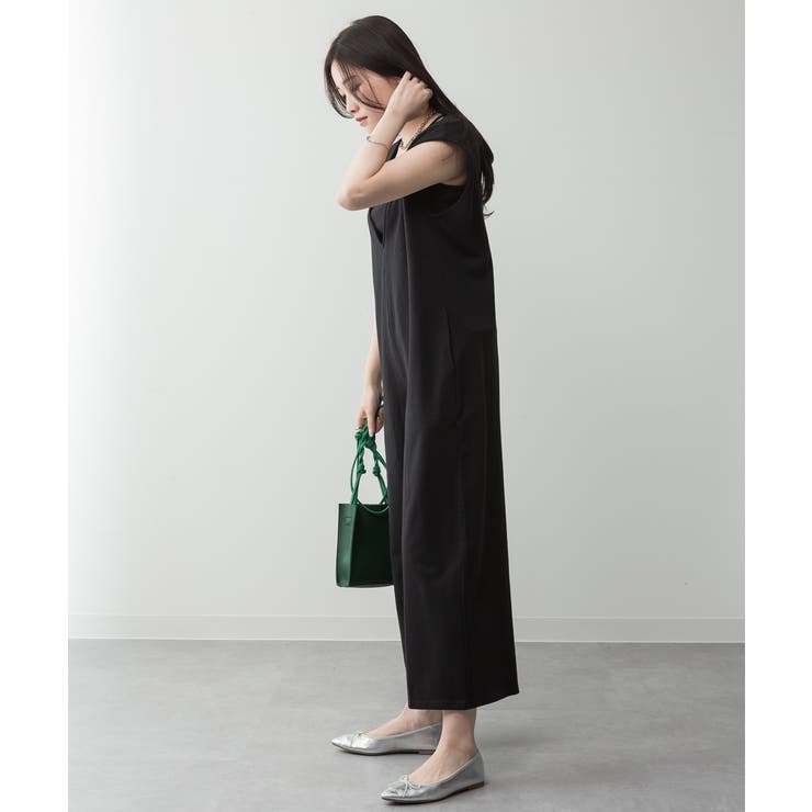 ミニ裏毛ディープVネックコットンジャンプスーツ | atONE | 詳細画像14 