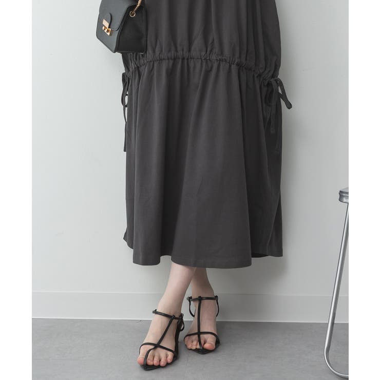 ドロストシャーリングVネックワンピース | atONE | 詳細画像29 