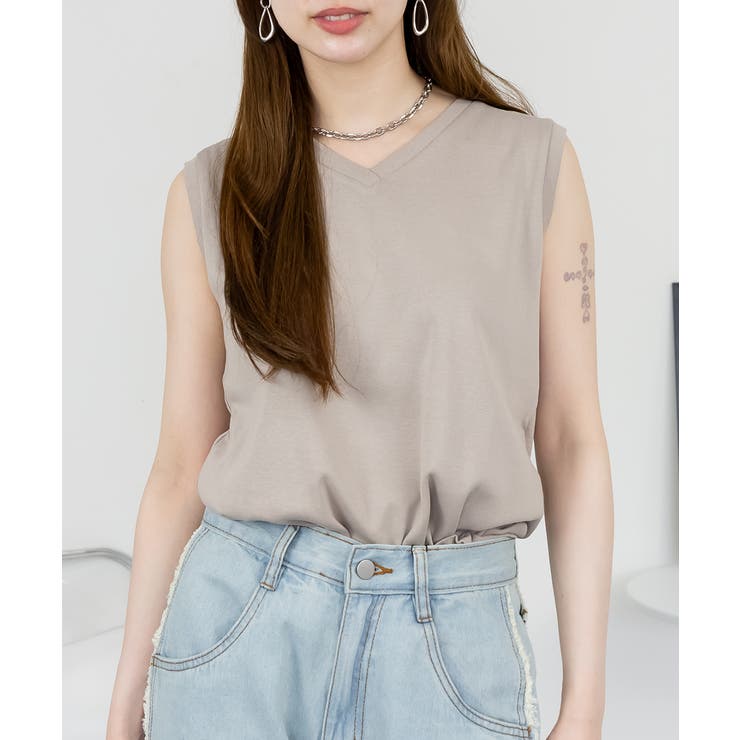 Vネックノースリーブトップス | atONE | 詳細画像1 