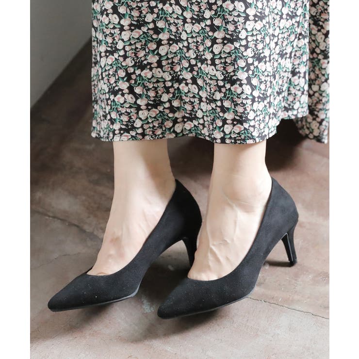 ブラックスエード | 6.5cmヒールポインテッドトゥリラックスフィットパンプス | attagirl 