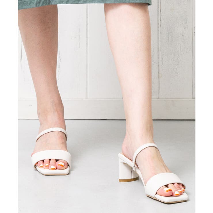 アイボリースムース | 6.5cm変形ヒールスクエアトゥミュール | attagirl 