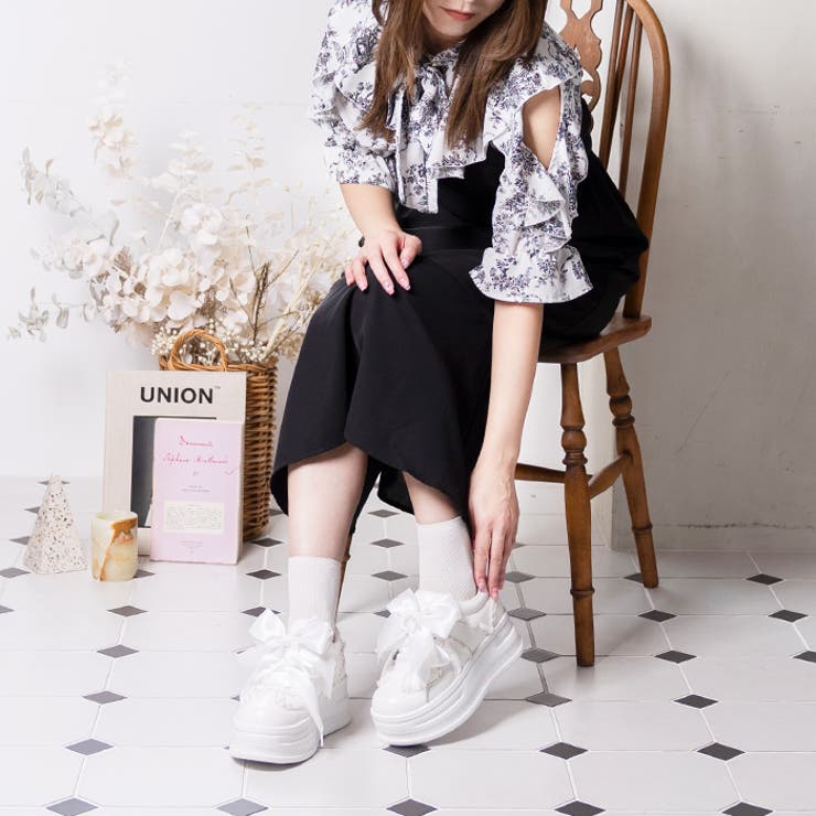 厚底ダブルリボンフリルスニーカー | attagirl  | 詳細画像25 