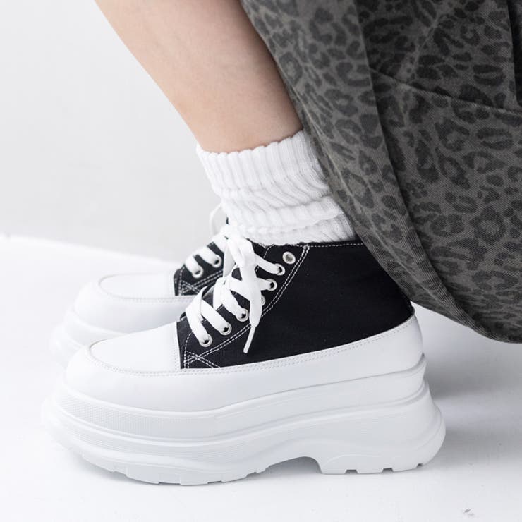 ブラック | 厚底キャンバスハイカットスニーカー | attagirl 