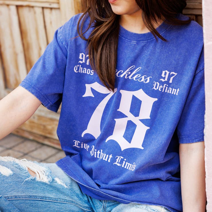 ブルー | ウォッシュ加工オーバーサイズナンバープリントTシャツ | attagirl 