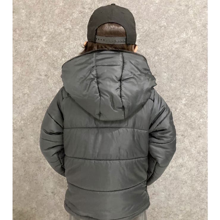 キッズ子供服中綿ジャケットアウターフーディーパーカー男の子女の子ボーイズガールズブルゾンジャンパー防寒暖か無地ロゴネオンカラーアウトドアキャンプカジュアルスポーティジュニア120cm130cm140cm150cm160cm「943-106」
