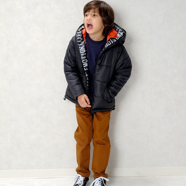 キッズ子供服中綿ジャケットアウターフーディーパーカー男の子女の子ボーイズガールズブルゾンジャンパー防寒暖か無地ロゴネオンカラーアウトドアキャンプカジュアルスポーティジュニア120cm130cm140cm150cm160cm「943-106」