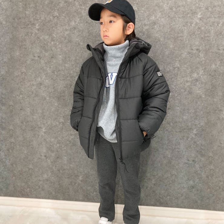 キッズ子供服中綿ジャケットアウターマウンテンジャケットフーディースタンドカラー男の子女の子ボーイズガールズブルゾンジャンパーフェイクダウン防寒暖か無地アウトドアキャンプ110cm120cm130cm140cm150cm160cm「943-100.101」