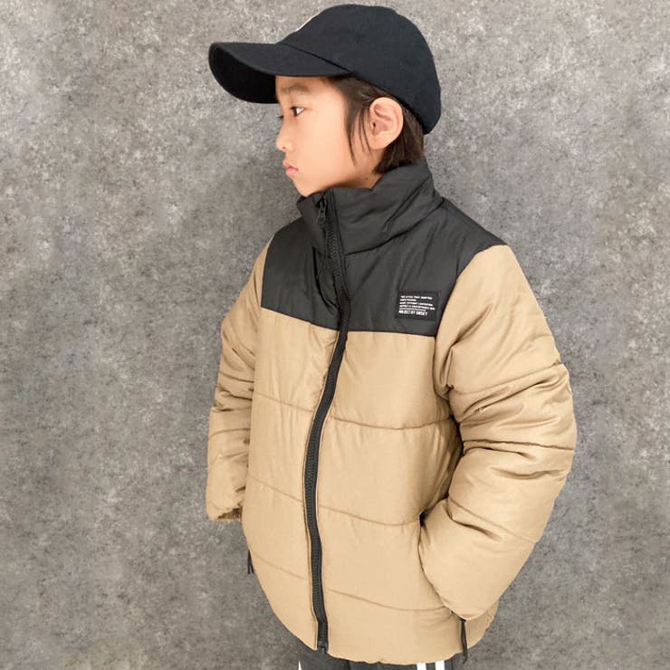 キッズ子供服中綿ジャケットアウターマウンテンジャケットフーディースタンドカラー男の子女の子ボーイズガールズブルゾンジャンパーフェイクダウン防寒暖か無地アウトドアキャンプ110cm120cm130cm140cm150cm160cm「943-100.101」