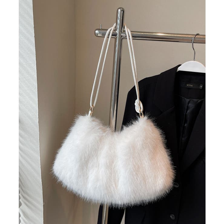 ホワイト | フェイクファーショルダーバッグ | Axis