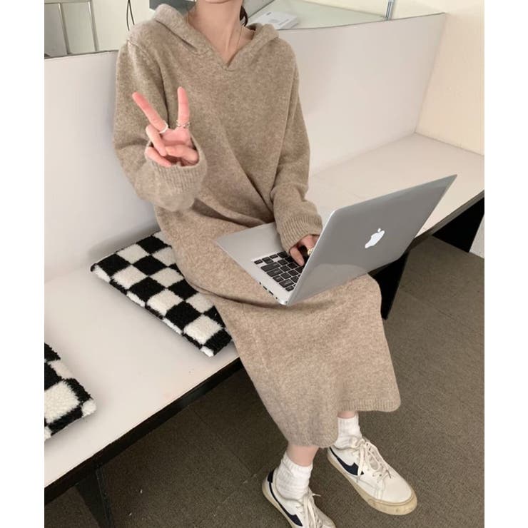 ベージュ | ロングニットワンピース フーディー | Axis