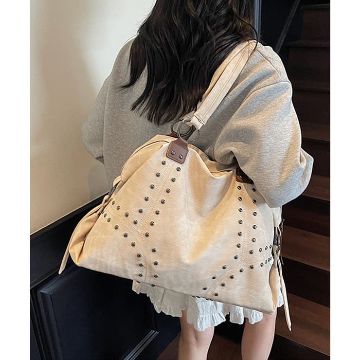 ベージュ | スタッズヴィンテージショルダーバッグ | Axis