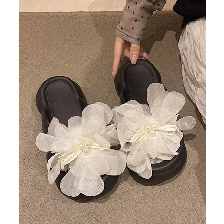 ホワイト系 | チュールフラワーサンダル | Axis