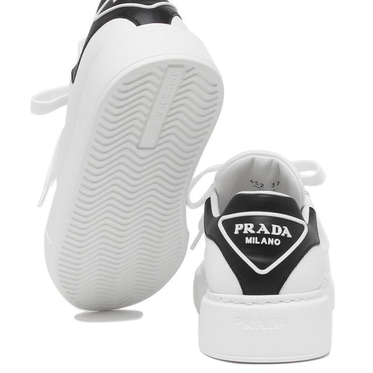 プラダ スニーカー 靴