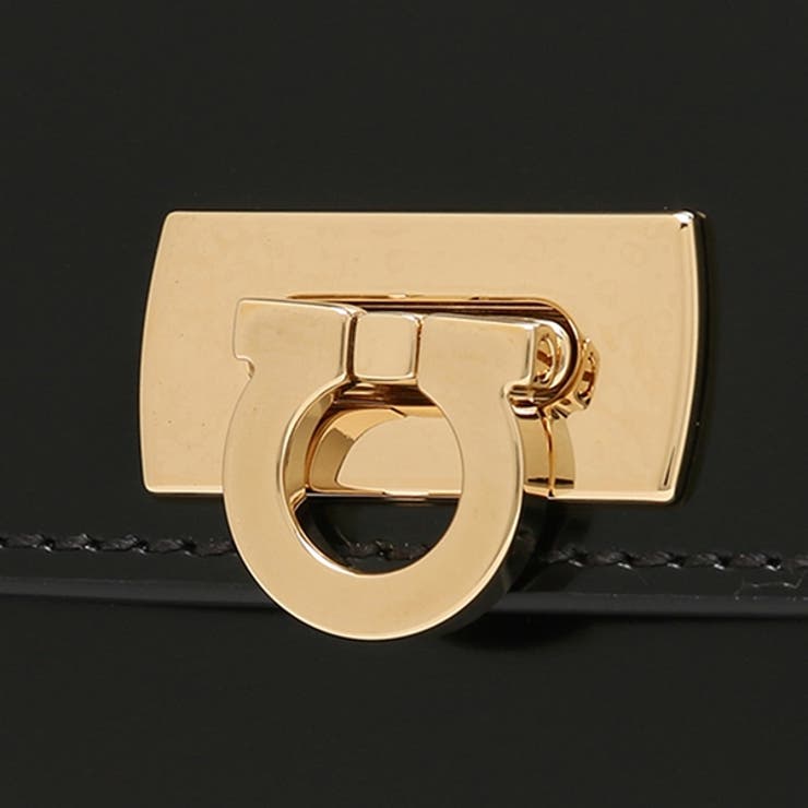 フェラガモ二つ折り財布ワンダブラックレディースFERRAGAMO220434760658