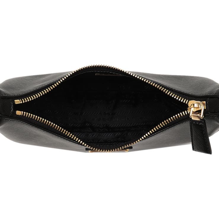 プラダショルダーバッグサフィアーノトライアングルロゴブラックレディースPRADA1BC204NZVJOMF0632