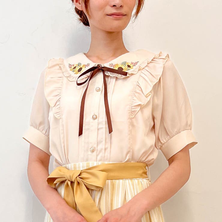 【新品、本物、当店在庫だから安心】 ヒマワリブーケ刺繍BL[品番：IGAW0001926]｜axes femme トップス